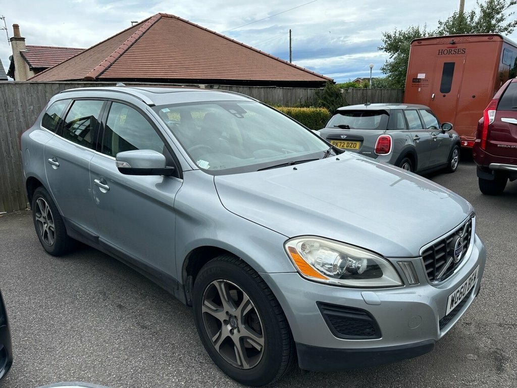Volvo XC60 2010 2.4 D5 Se Lux Suv Geartronic Awd E Silver