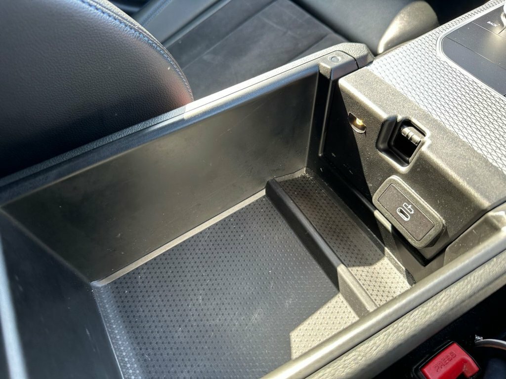 BMW 3 Series 2018 68 2.0 #20