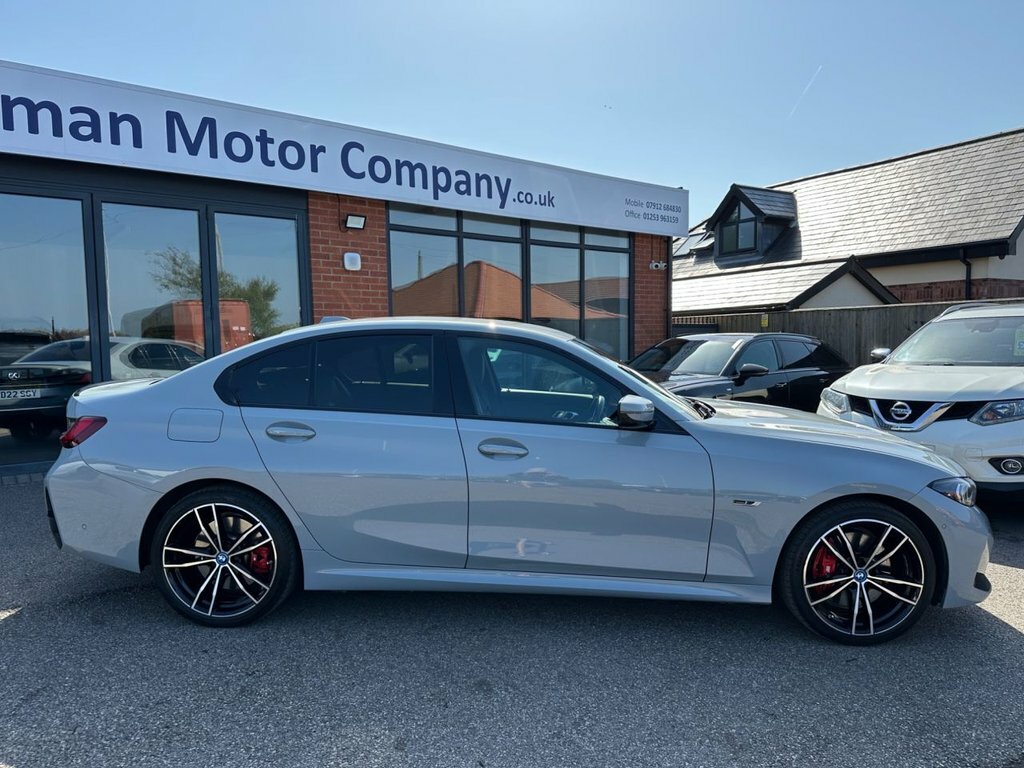 BMW 3 Series 2018 68 2.0 #8