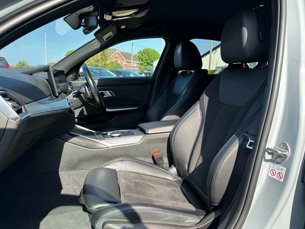 BMW 3 Series 2018 68 2.0 #12
