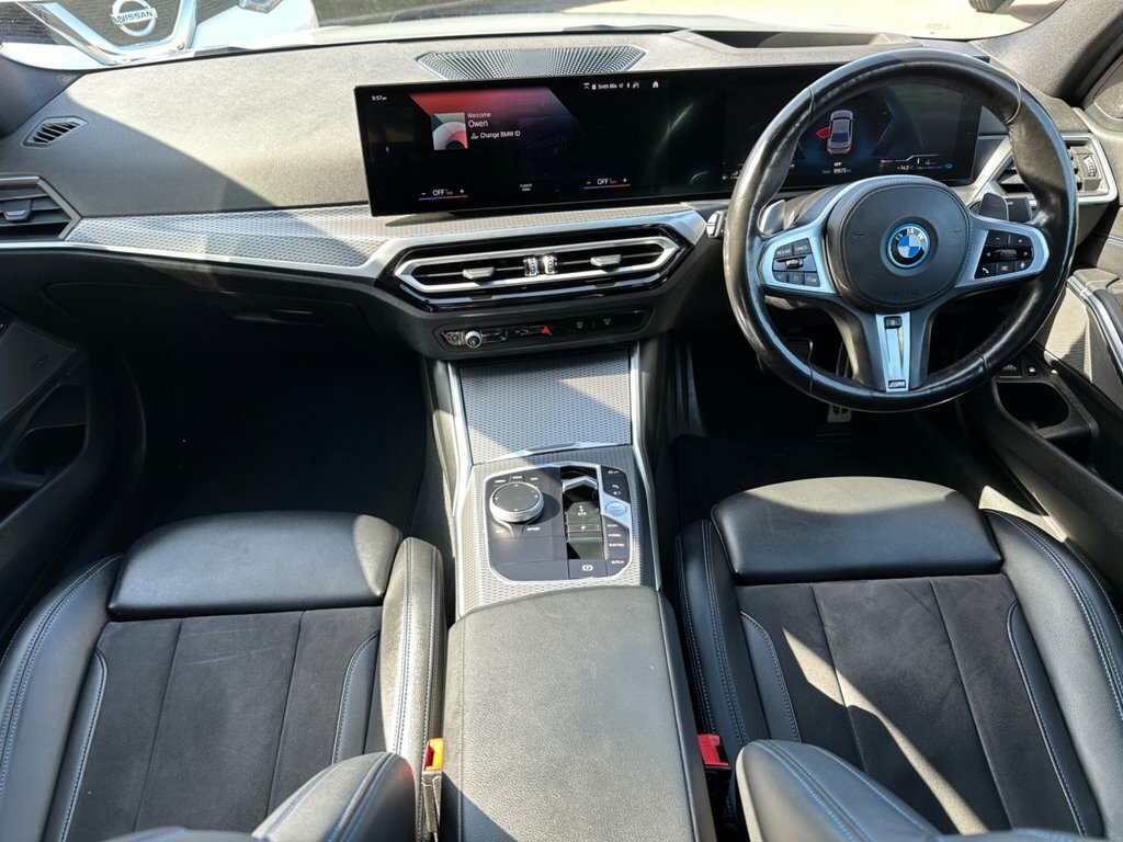 BMW 3 Series 2018 68 2.0 #13