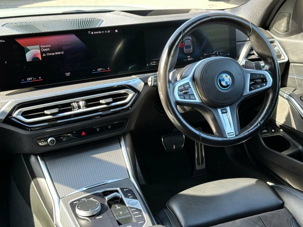 BMW 3 Series 2018 68 2.0 #14