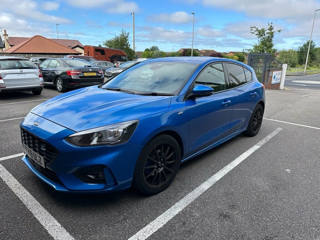Ford Focus 2019 1.0T Ecoboost St-line Hatchback Ma DV19ULZ Blue #3