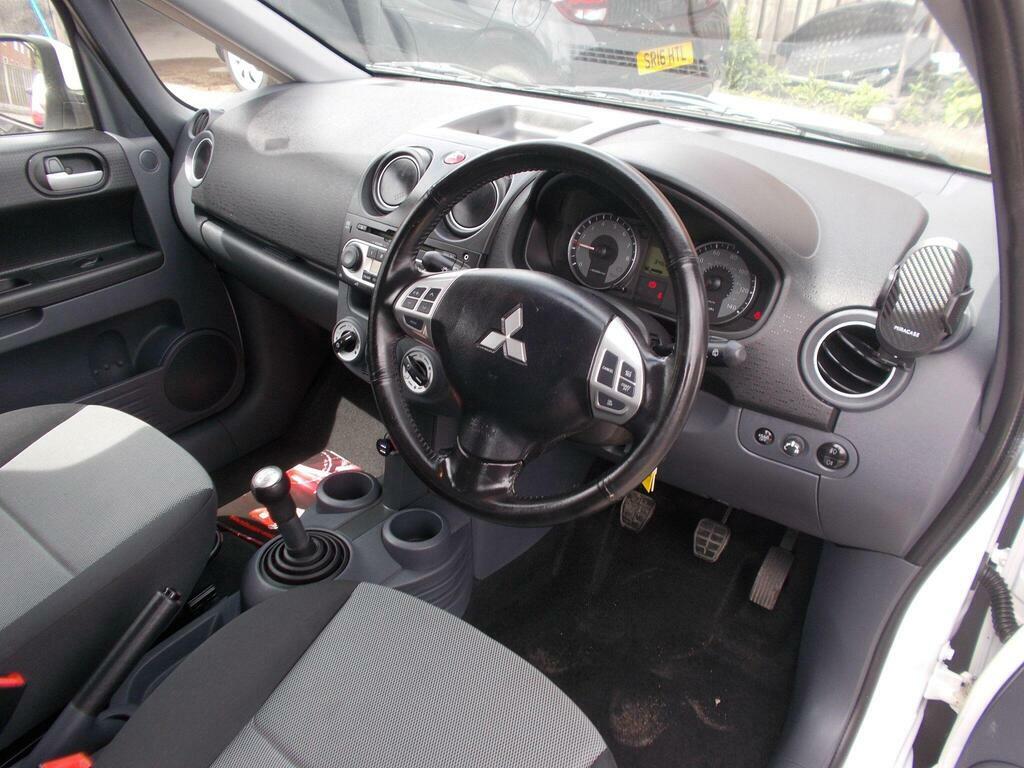 Mitsubishi Colt Hatchback Blue #12