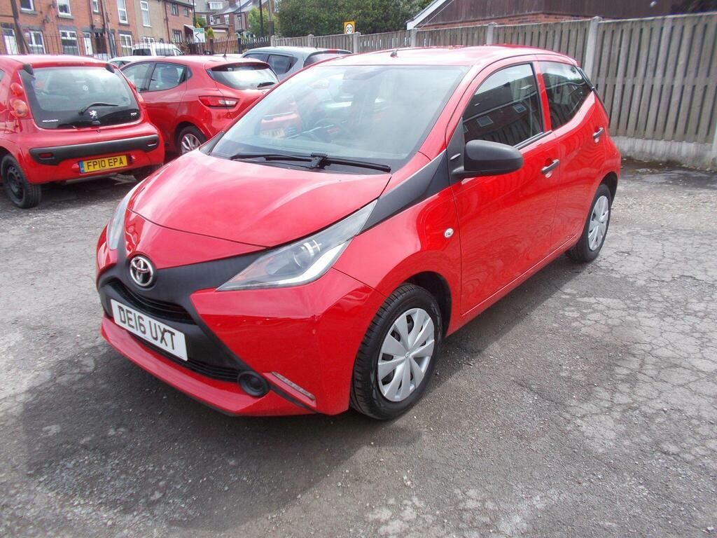 Toyota Aygo 1.0 Vvt-i X Euro 5 Red #3