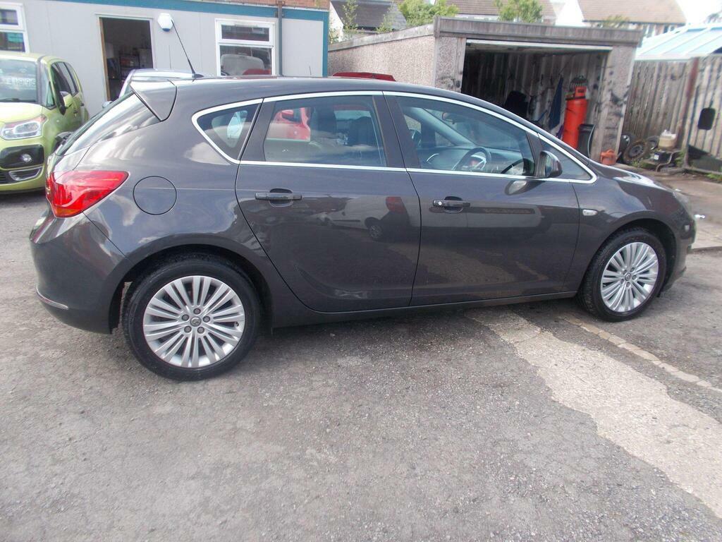 Vauxhall Astra  Red #9