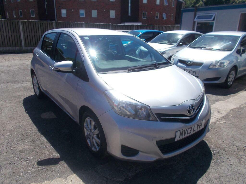 Toyota Yaris 1.33 Dual Vvt-i Tr Euro 5 Silver