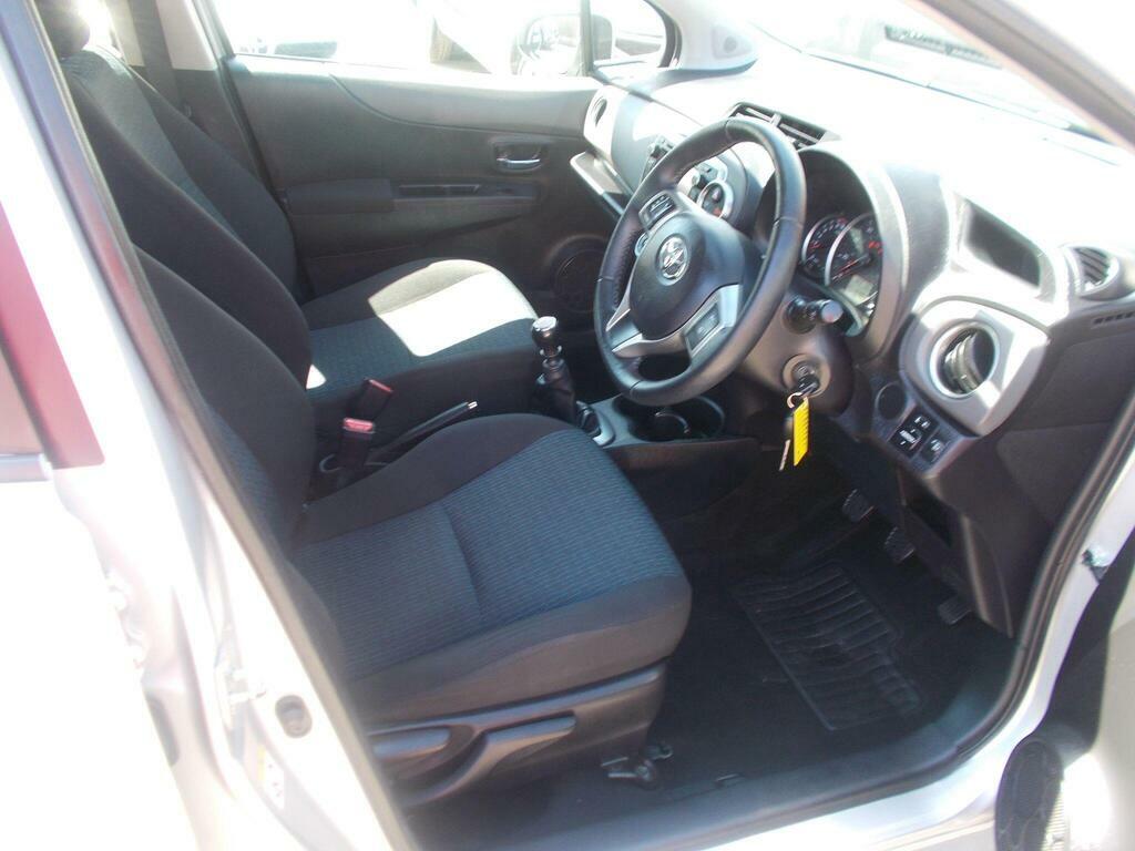Toyota Yaris Tr Red #9