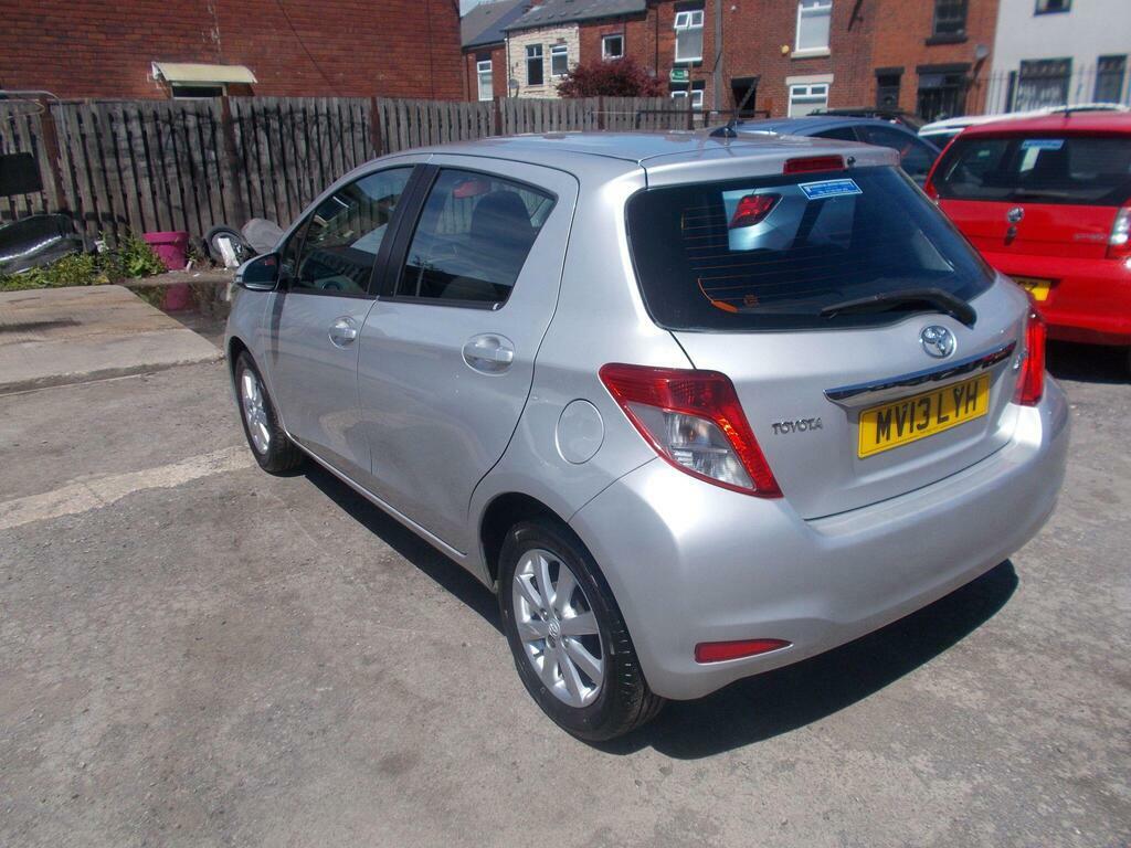 Toyota Yaris 1.33 Dual Vvt-i Tr Euro 5 Silver #4