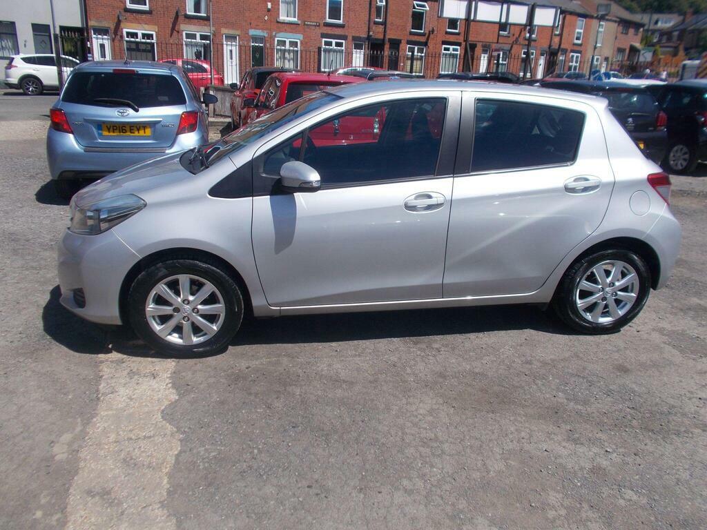Toyota Yaris 1.33 Dual Vvt-i Tr Euro 5 Silver #5