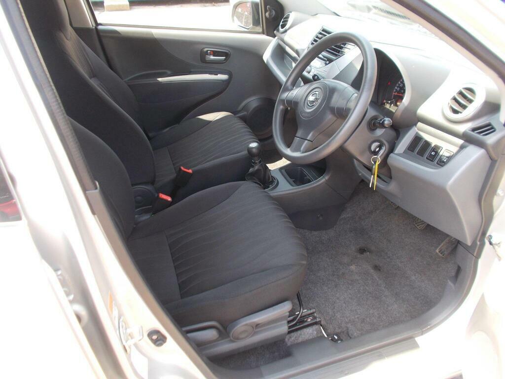 Nissan Pixo 1.0 N-tec 67 Bhp White #10