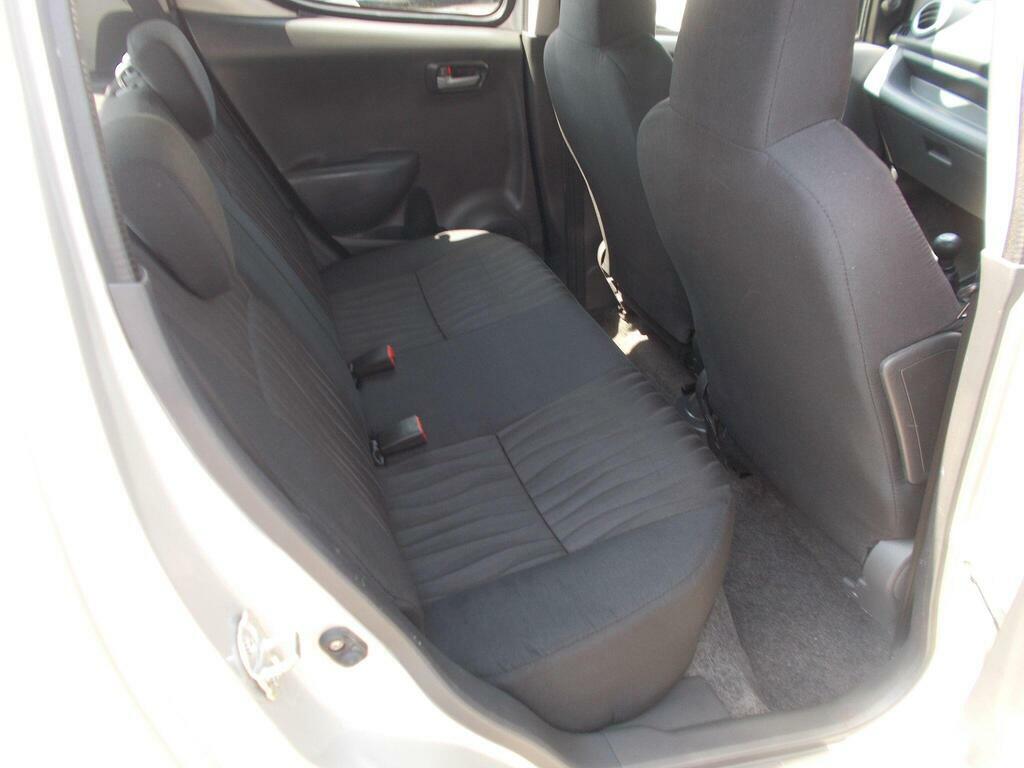 Nissan Pixo 1.0 N-tec 67 Bhp White #11