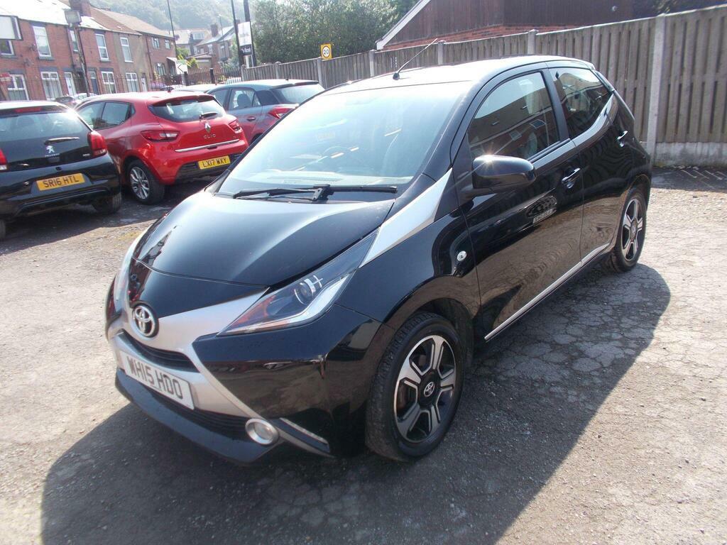 Toyota Aygo 1.0 Vvt-i X-clusiv Euro 5 Black #3