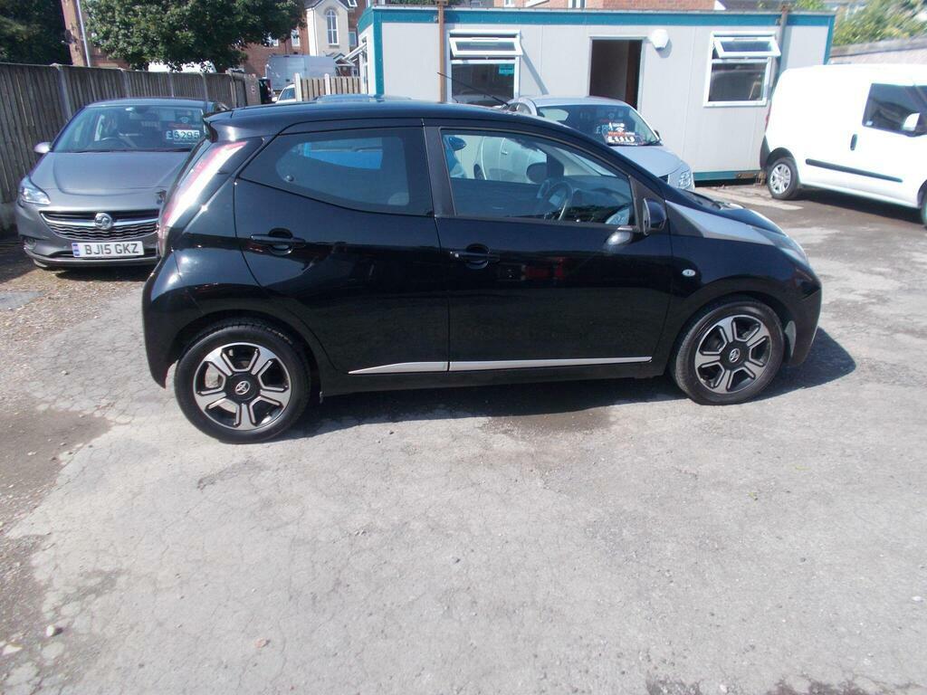 Toyota Aygo 1.0 Vvt-i X-clusiv Euro 5 Black #6