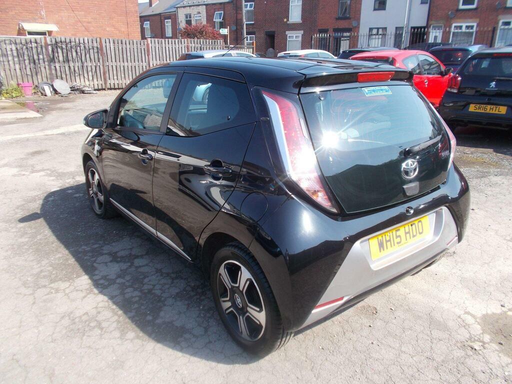 Toyota Aygo 1.0 Vvt-i X-clusiv Euro 5 Black #4