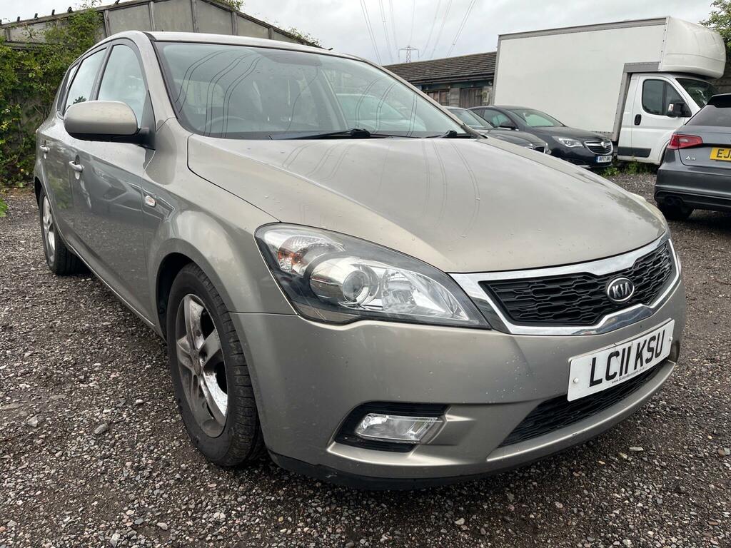 Kia Ceed 2 Silver