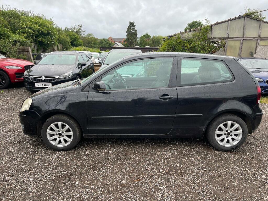 Volkswagen Polo Se Black #6
