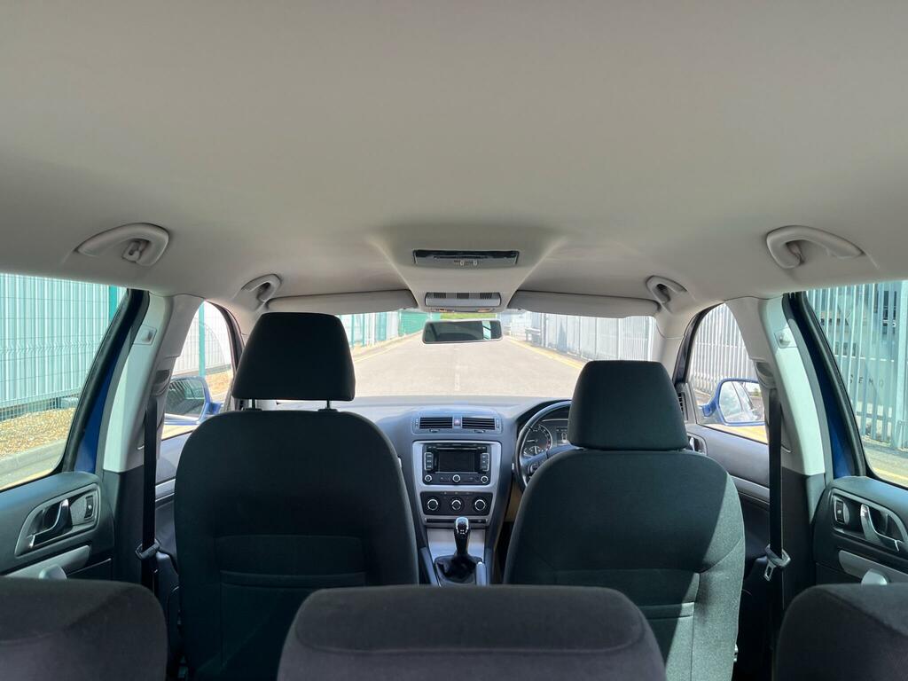Skoda Octavia 2.0 Tdi Cr Vrs White #13