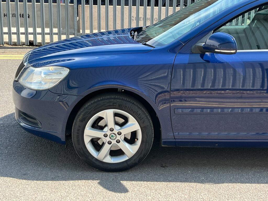 Skoda Octavia 2.0 Tdi Cr Vrs White #31