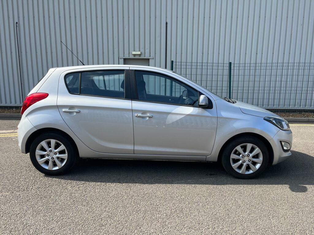 Hyundai I20 Active Silver #5