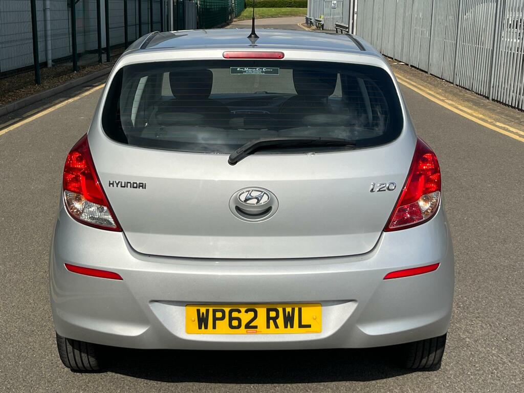 Hyundai I20 1.2 Classic Euro 5 Silver #25