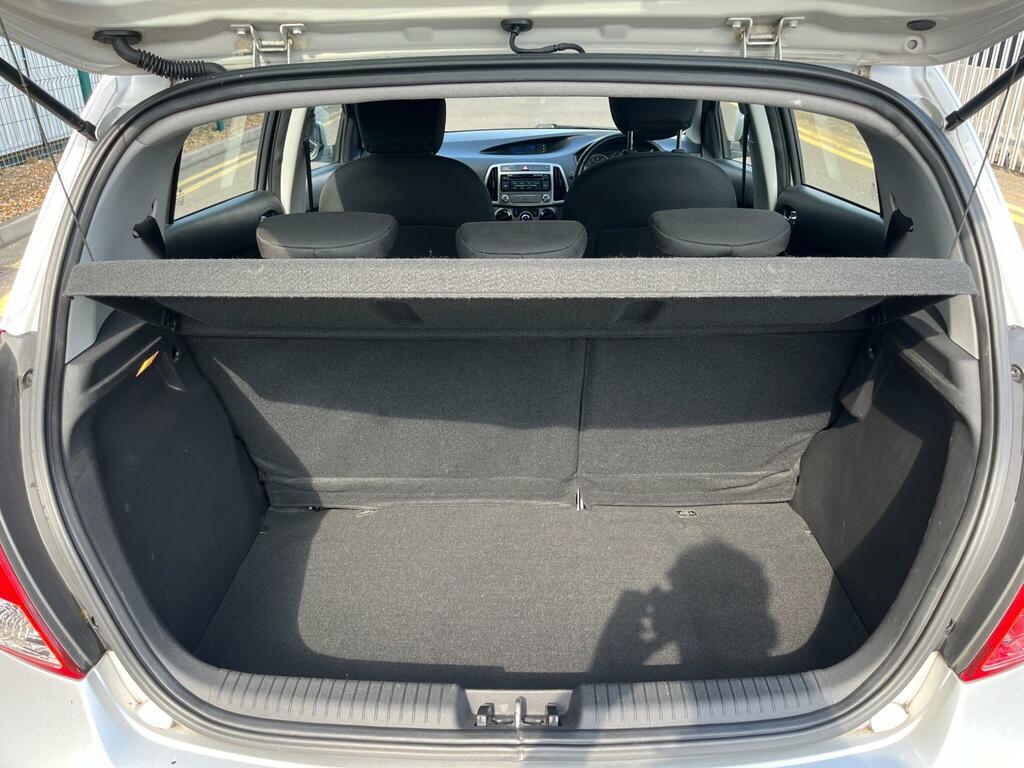 Hyundai I20 1.2 Classic Euro 5 Silver #12