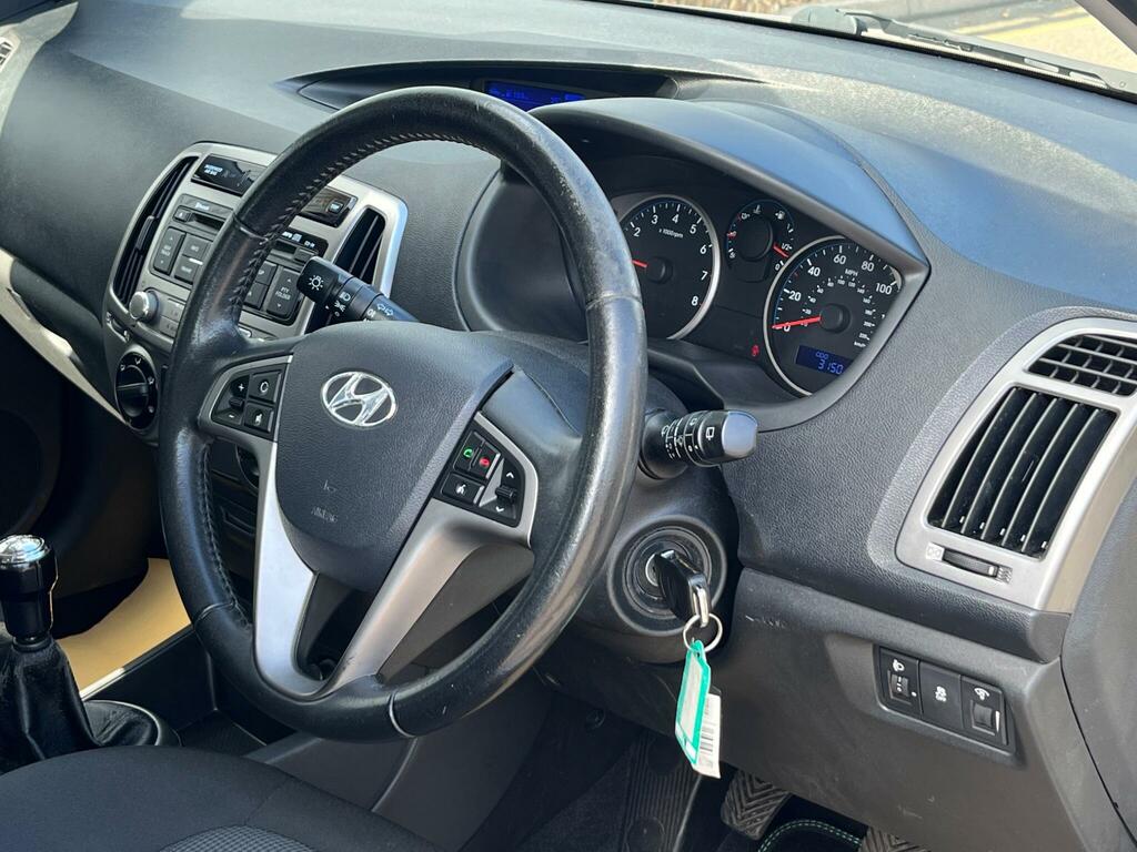 Hyundai I20 Active Silver #3