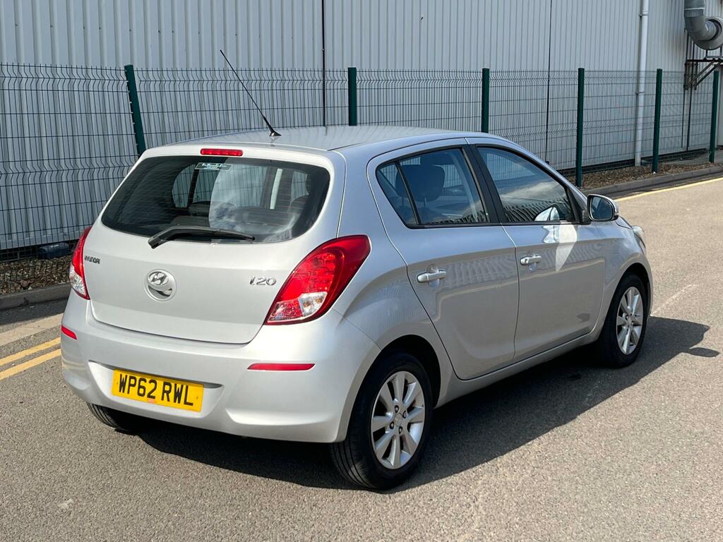 Hyundai I20 1.2 Classic Euro 5 Silver #23