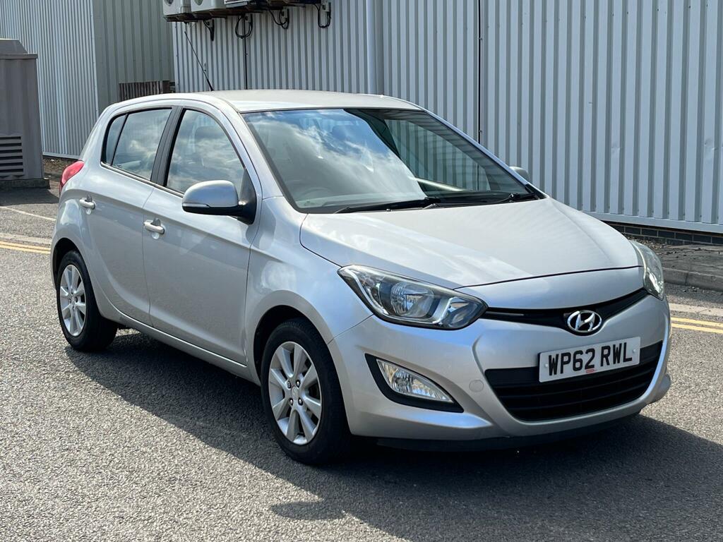 Hyundai I20 1.2 Classic Euro 5 Silver #19