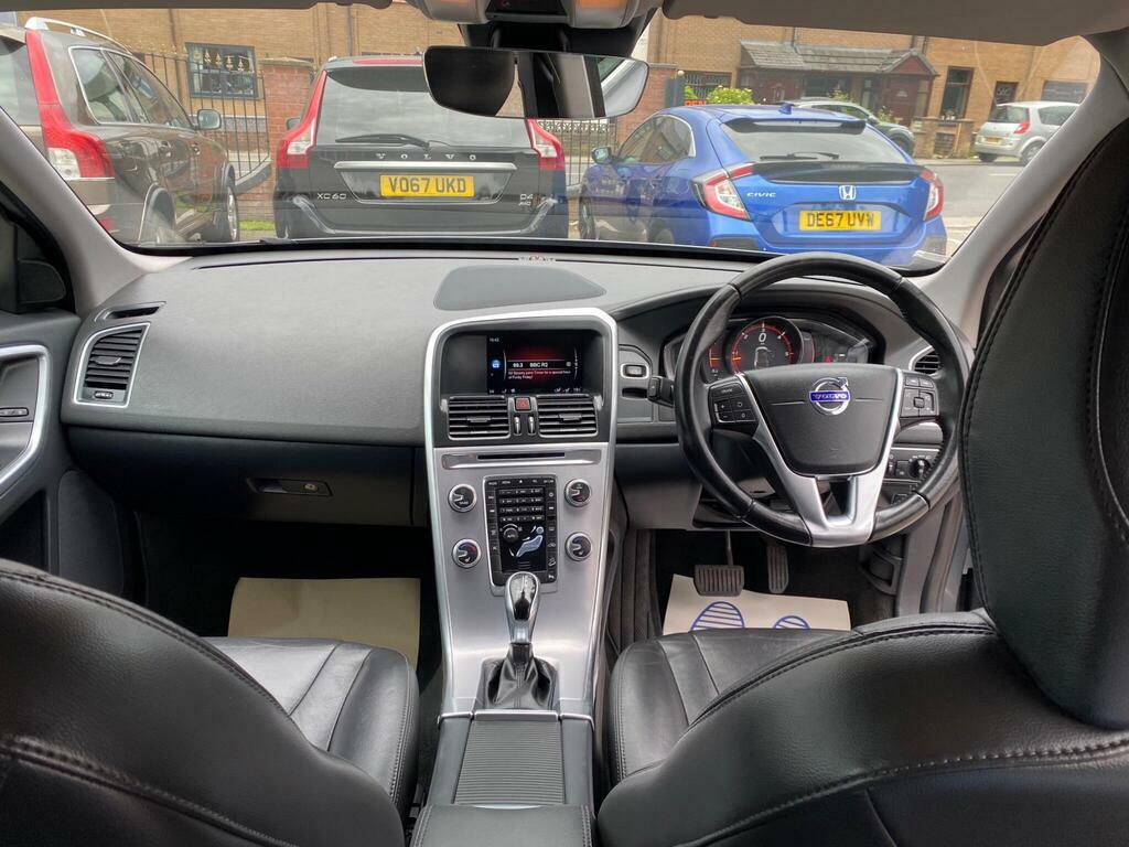 Volvo XC60 2.0 T5 Se Nav 240 Bhp Black #13