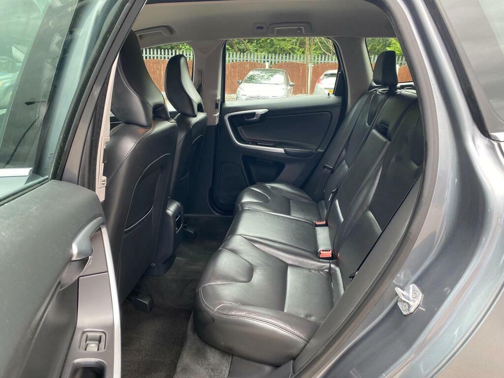 Volvo XC60 2.0 T5 Se Nav 240 Bhp Black #8