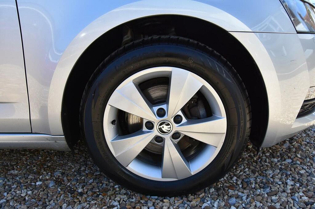 Skoda Octavia 2.0 Tdi Crvrs Grey #13