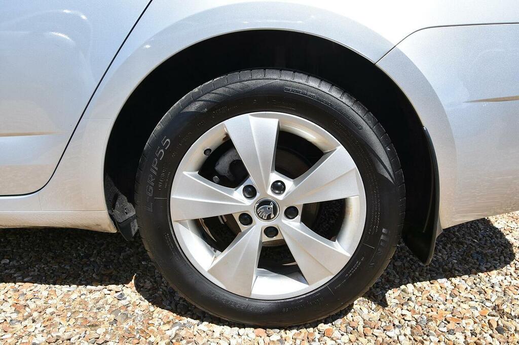 Skoda Octavia 2.0 Tdi Crvrs Grey #11