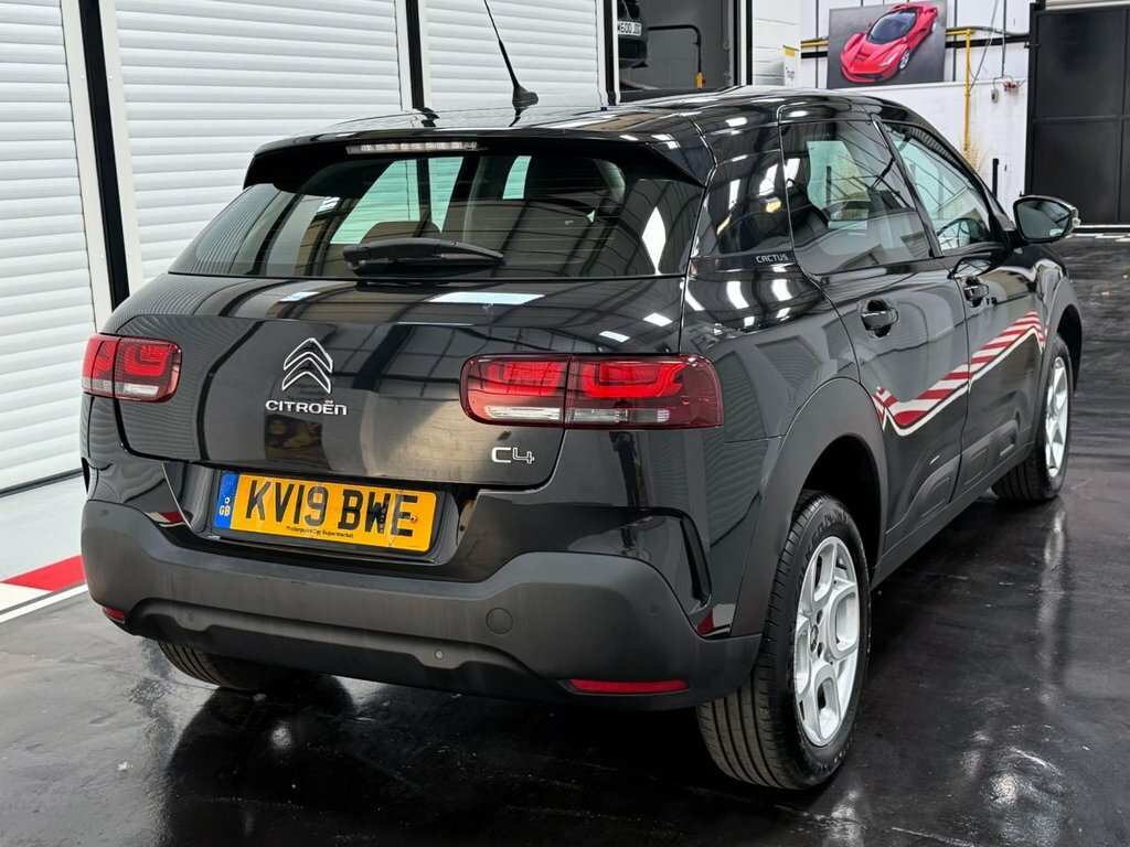 Citroen C4 Cactus 1.2L Feel Black #3