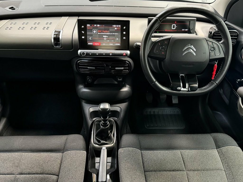 Citroen C4 Cactus 1.2L Feel Black #2