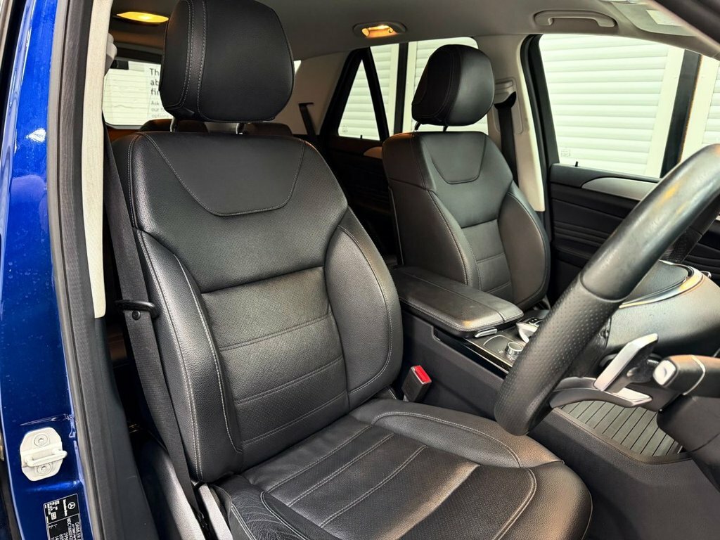 Mercedes-Benz GLE Class 3L Amg Line Blue #3