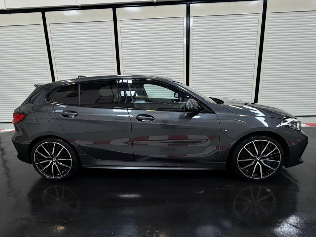BMW 1 Series 1.5L Null YF70EUB Grey #6