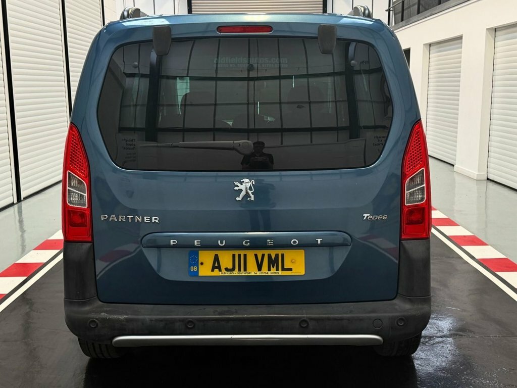 Peugeot Partner Tepee Tepee 1.6 Hdi 112 Grey #8