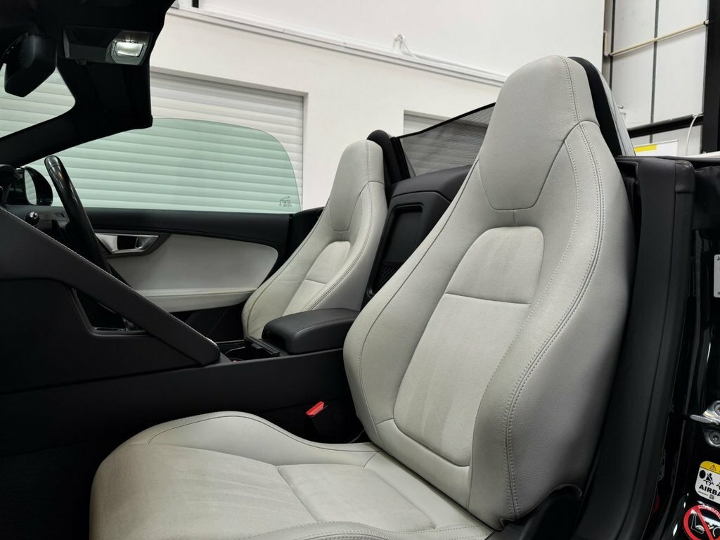 Jaguar F-Type V6 S Silver #41
