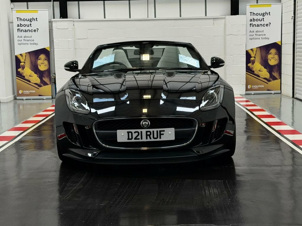Jaguar F-Type V6 S Silver #7