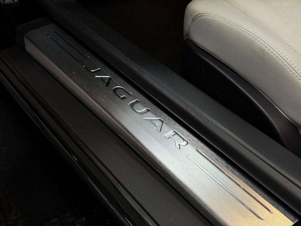 Jaguar F-Type V6 S Silver #39