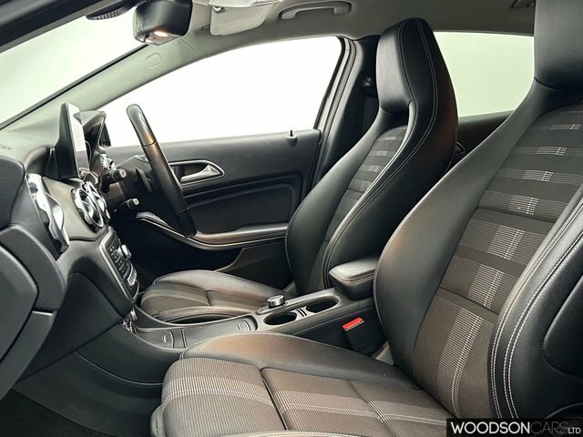 Mercedes-Benz GLA Class 2018 1.6 Gla180 Urban Edition Suv 7G-dc RF68KPO Grey #4