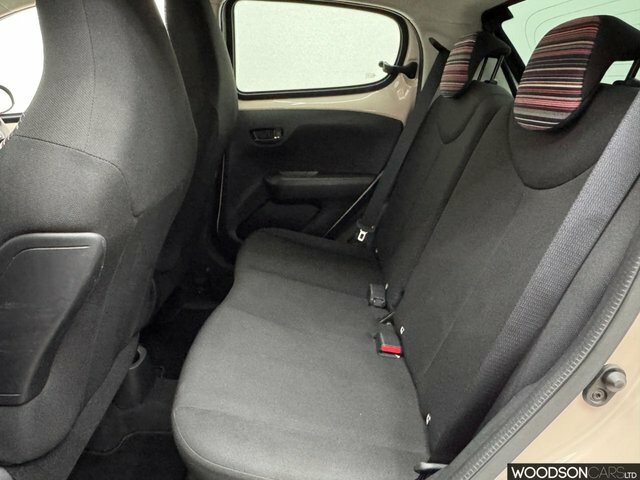 Citroen C1 2019 1.0 Vti Flair Hatchback Eur Beige #5