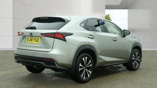 Lexus NX 2018 2.5 300H F Sport Suv Hybrid E-cvt Silver #4