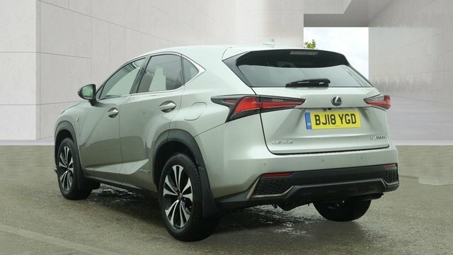 Lexus NX 2018 2.5 300H F Sport Suv Hybrid E-cvt Silver #2