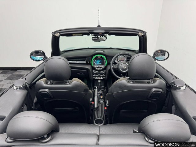 Mini Convertible Cooper D White #37