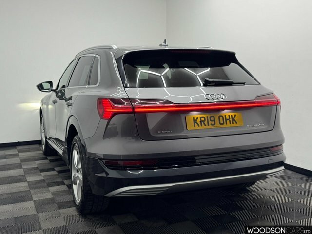 Audi E-tron Quattro Base Grey #16