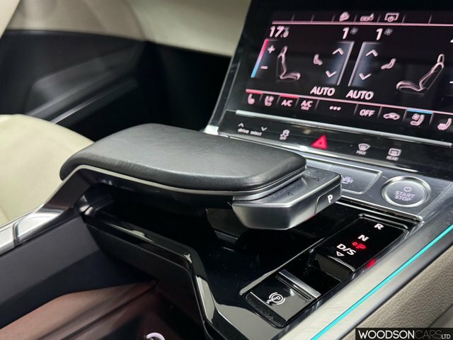 Audi E-tron Quattro Base Grey #15
