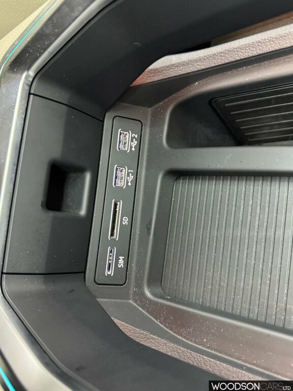 Audi E-tron Quattro Base Grey #49