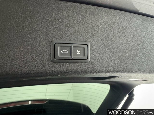 Audi E-tron Quattro Base Grey #25
